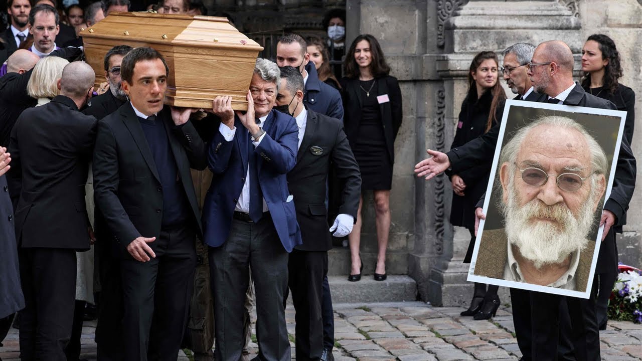 Il funerale di Renato Carpentieri! Commosso, il figlio ha portato la bara in lacrime