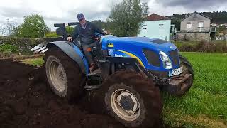 PLOWING // NEW HOLLAND // SOIL PREPARATION FOR CORN SOWING