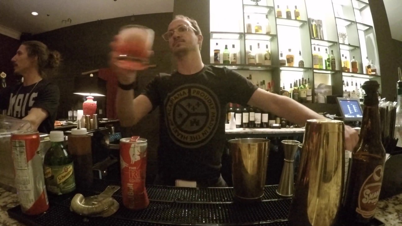 Absolut Lime Cranberry Redbull Cocktail