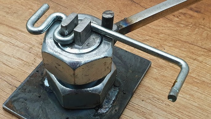 90° Wire Bender