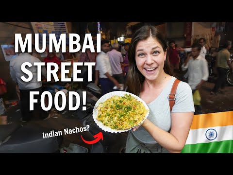 Trying Indian Street Food in Mumbai!