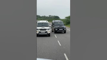 Scorpio classic  Vs Scorpio S11 #automobile #3dindianbikesdriving3dgameindianbikedriving #scorpio