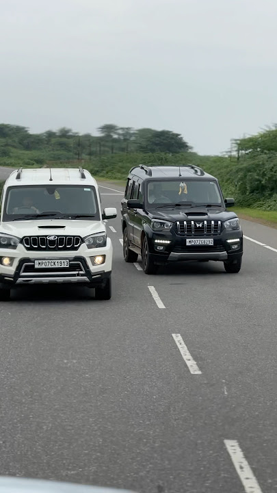 Scorpio classic  Vs Scorpio S11 #automobile #3dindianbikesdriving3dgameindianbikedriving #scorpio