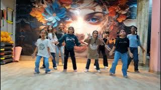 Mere Mehboob Mere Sanam (from bad news) Dance 