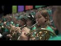 Capture de la vidéo Side By Side – Behind The Scenes Of One Of The World's Largest Music Camps