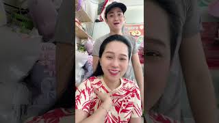 Hồng Phượng livestream vui vẻ giao lưu cùng quý khán giả