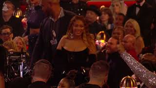 Watch BEYONCE &amp; Audience Reactions to LIZZO Acceptance Speech At The 2023 GRAMMYs