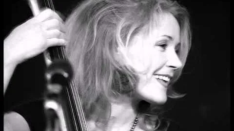 Nicki Parrott - Can't Take My Eyes Off You (2011)