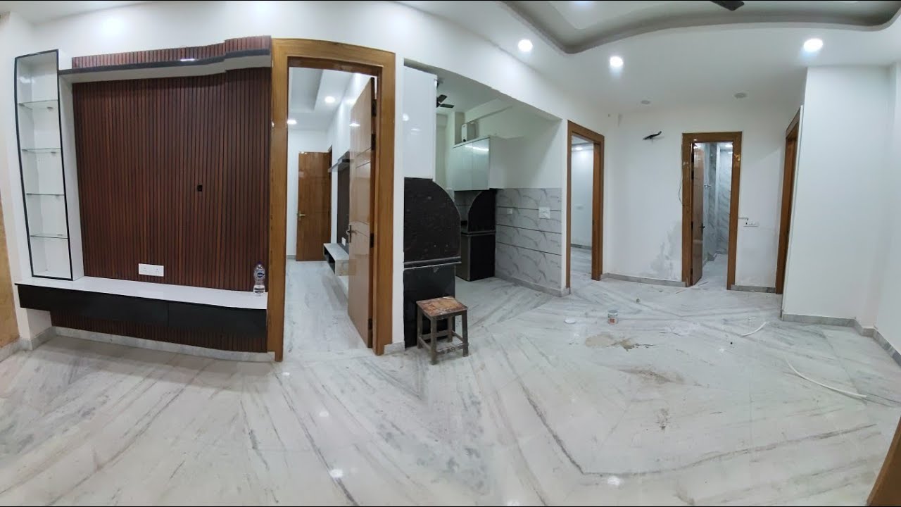 3 BHK Flat with Roof Rights in Laxmi Nagar 🚩 Lift, Car Parking, Near Metro | Dream Home in Delhi 🏡