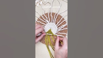 Macrame Christmas Tree coaster #diybeginnermacrame #diymacrametutorial #handmade #diychristmasdecor