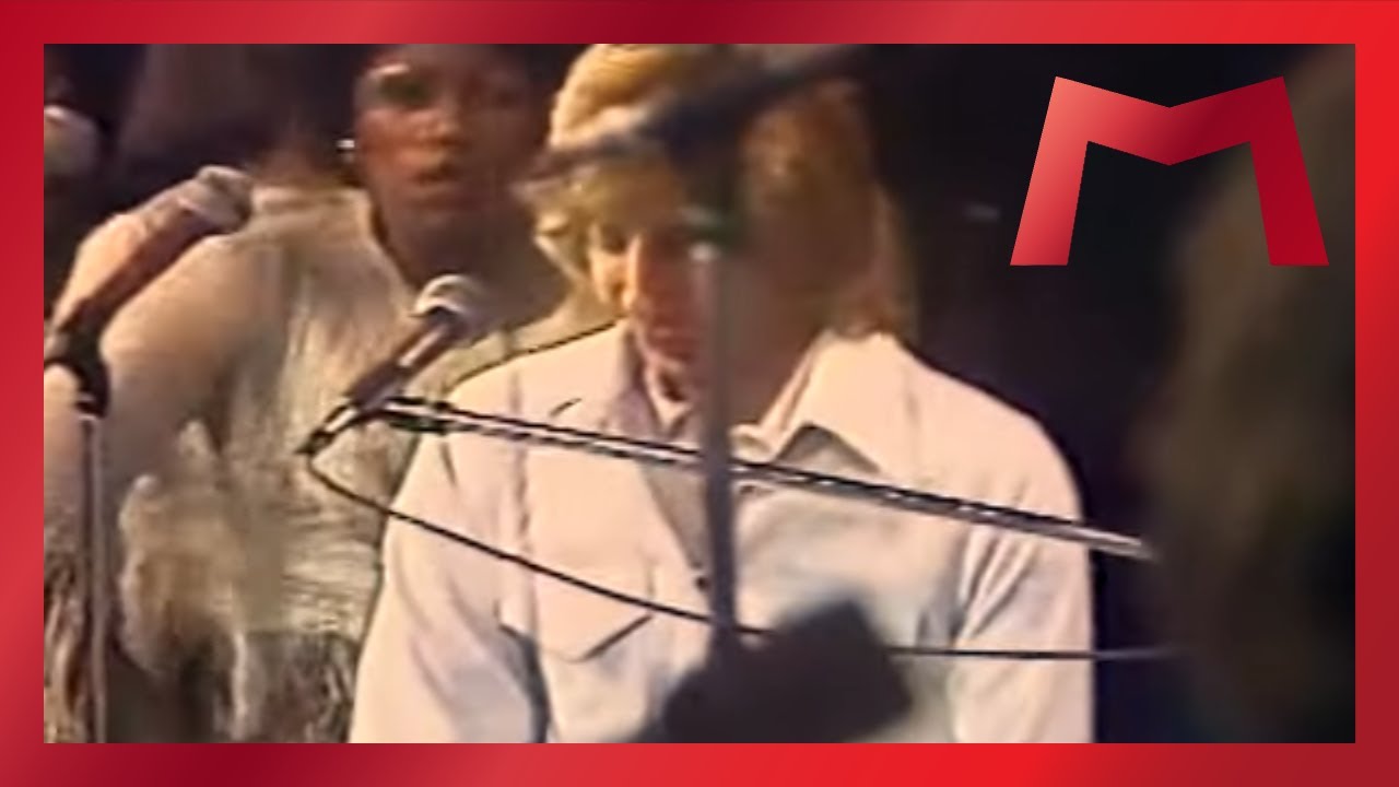YouTubeでBarry Manilow - It's A Miracle (Live from The Kentucky Derby Concert, 1975)を視聴