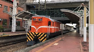20220721 7202次貨物列車R28機車頭