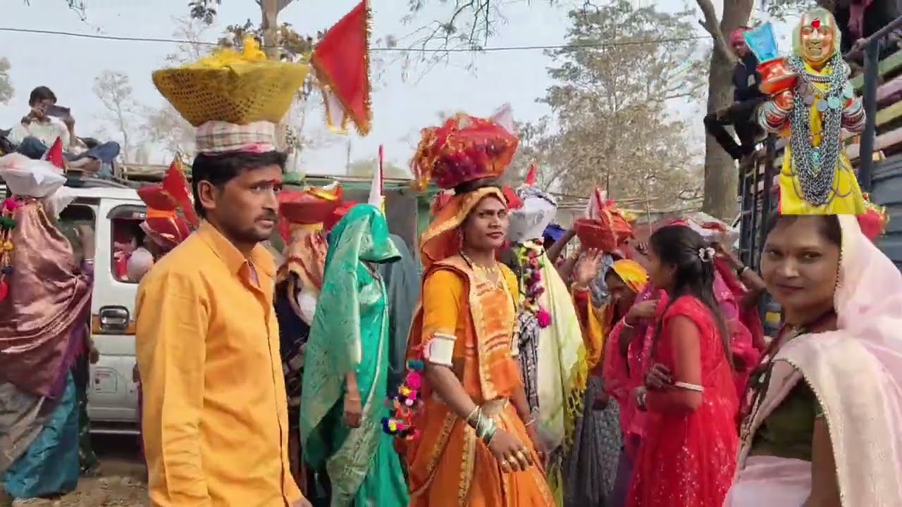 हिजारी टोपली जैसे आदिवासी समुदाय में मांगी माता की पूजा कुलदेवी के रूप में होती है। इनकी पूजा परिवा