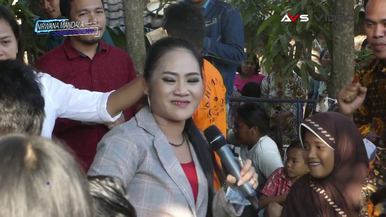 Seketip Mata - Susy Arzetty Live Putat Payung - YouTube