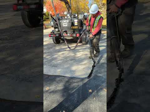 Asphalt Crack Sealing