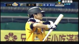 20120412 CPBL 郭健瑜2分打點安打