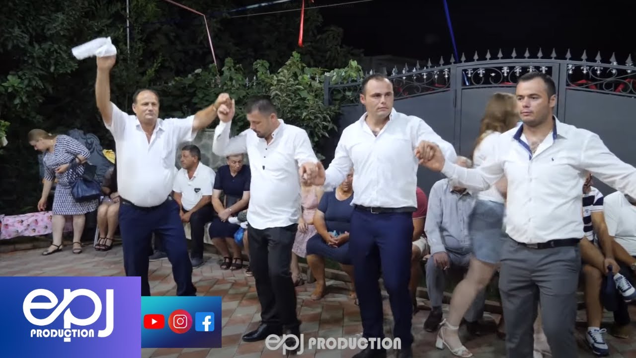 Dasma Shqiptare - Babai me djemte hapin vallen ne dasmen e djalit  
