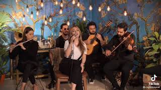 Yalnızlık Alıp Ürür