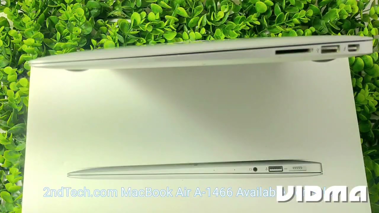 ジャンク品MacBook Air シルバーあ1466EMC2632 寂しく