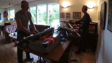 MOOG MOTHER32 MOOG SUB37 VIRUS TI VIRUS C