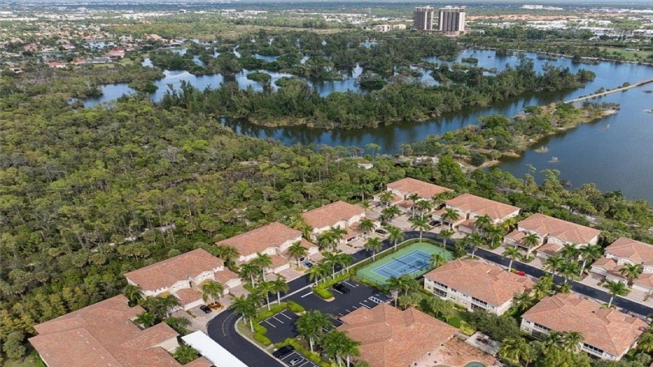 REFLECTION KEY Fort Myers Florida Condos and Real Estate for Sale by Steven Chase.
