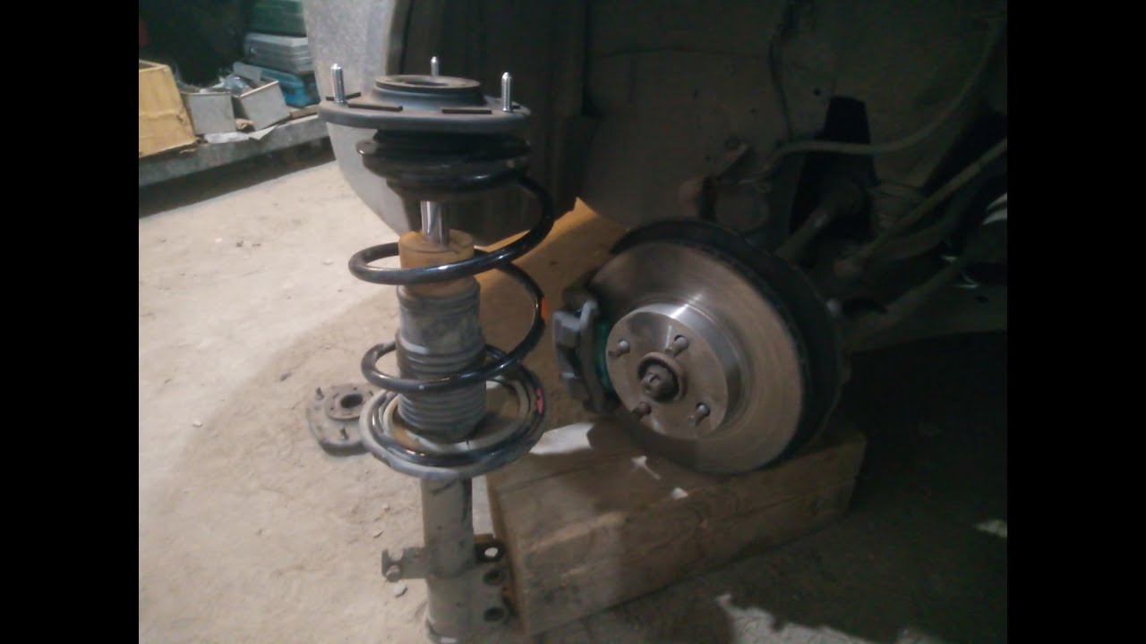 Как поменять опору стойки без приспособлений - YouTube