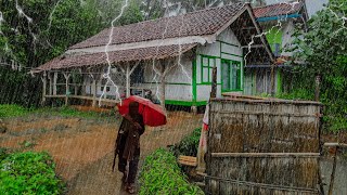 Hujan Deras Badai dan Petir Di Kampung