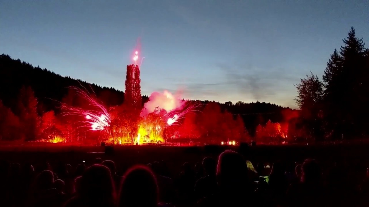 2018 08 04 Fireworks At Butchart Gardens British Columbia YouTube 2018-08-04-fireworks-at-butchart-gardens-british-columbia-youtube