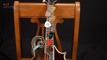 Joe K. Walsh Demonstrates Eight Mandolin Picks | Peghead Nation