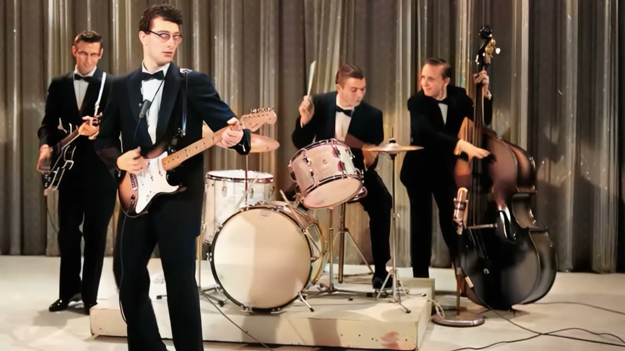 Buddy Holly - Not Fade Away HQ Stereo - YouTube