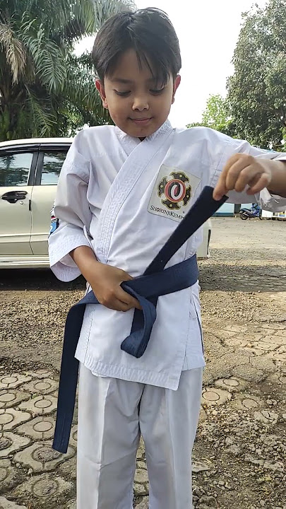 Tutorial Memakai Sabuk Beladiri Kempo