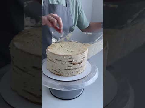 Видео: Деликатна торта с бананови ядки