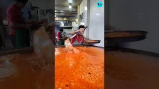 Best Mughlai Chicken Since 1995 In Delhi | Curly Tales #shorts