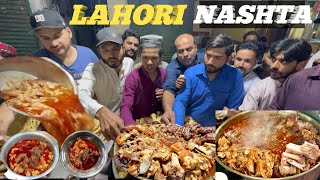 Androon Lahore local Street Food Lahore 's Famous Nashta Heavy Rush 40 Yersrs Old Tara Bong Paye