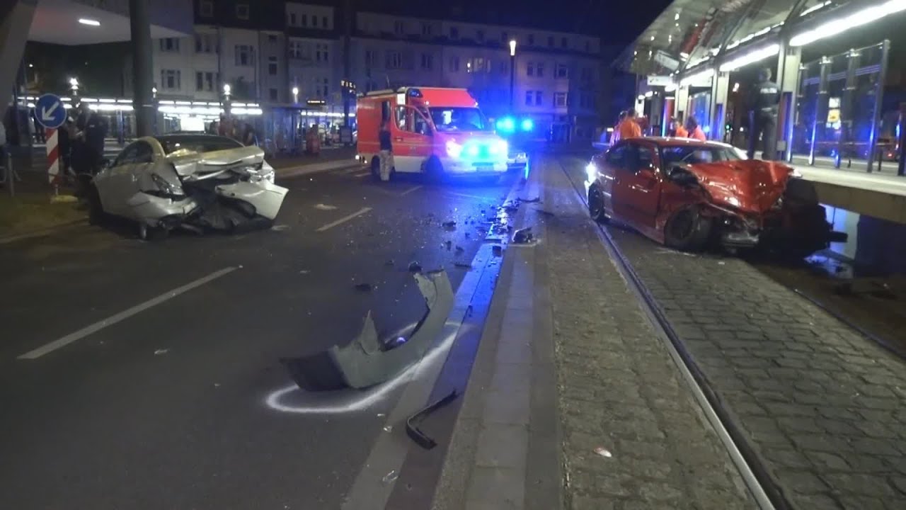 Verkehrsunfall mit hohem Sachschaden + 2 Verletzten wegen Alkohol in Bonn-Beuel am 10.06.15