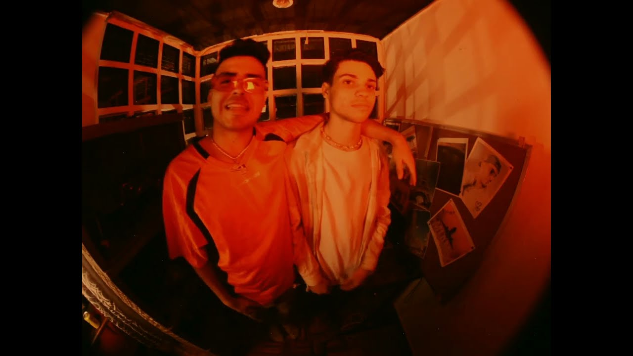Watch @Jorbba506 Ft @Mochis3 - PARIS (Video Oficial) on YouTube Watch @Jorbba506 Ft @Mochis3 - PARIS (Video Oficial) on YouTube