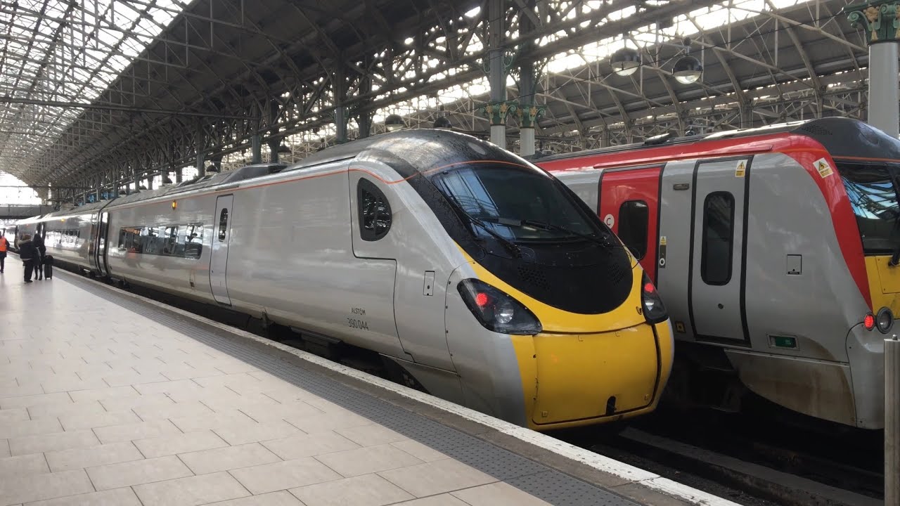 10:35 Manchester Piccadilly to London Euston via Macclesfield Class 390 Avanti West Coast Pendolino