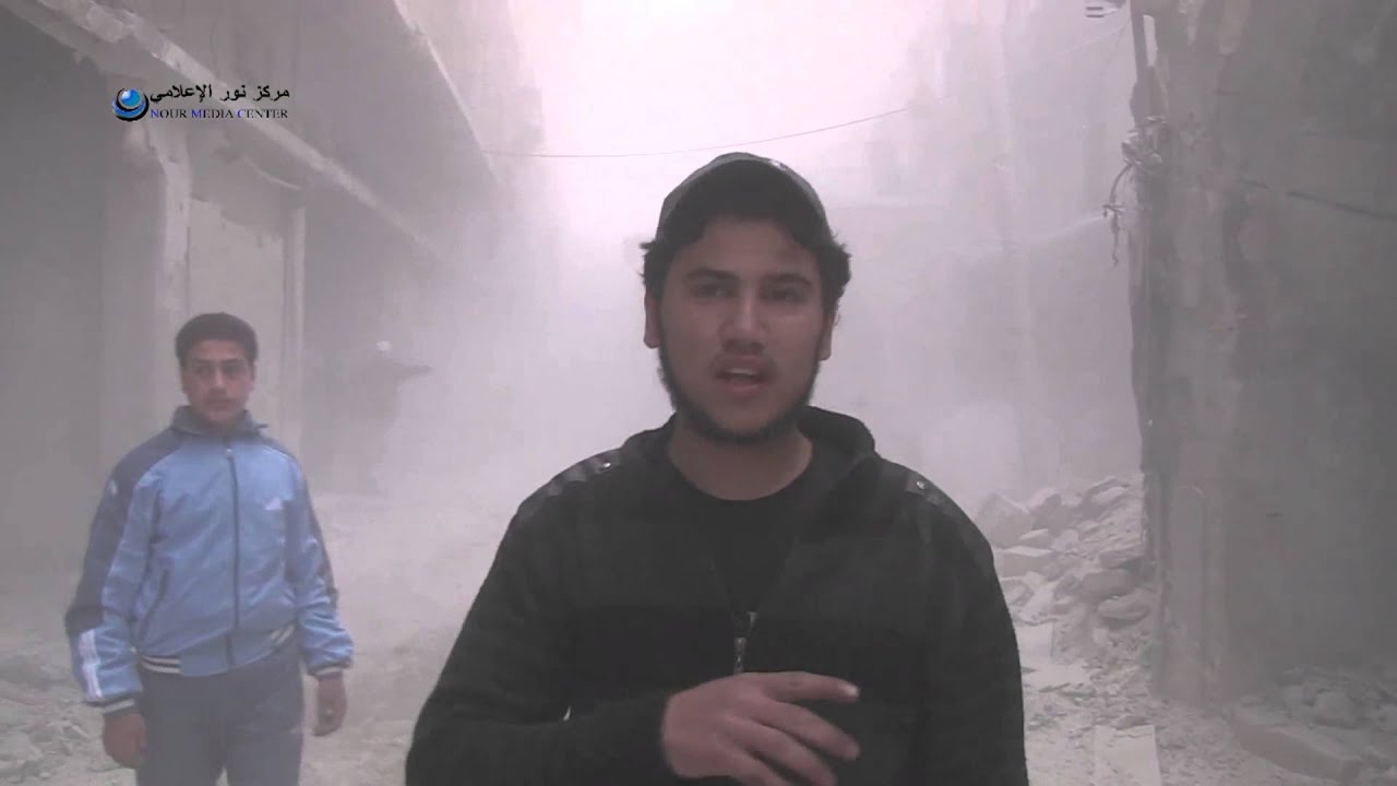 حلب:: اللحظات الأولى للقصف بالبراميل المتفجرة على حي باب الحديد 26 4 2015