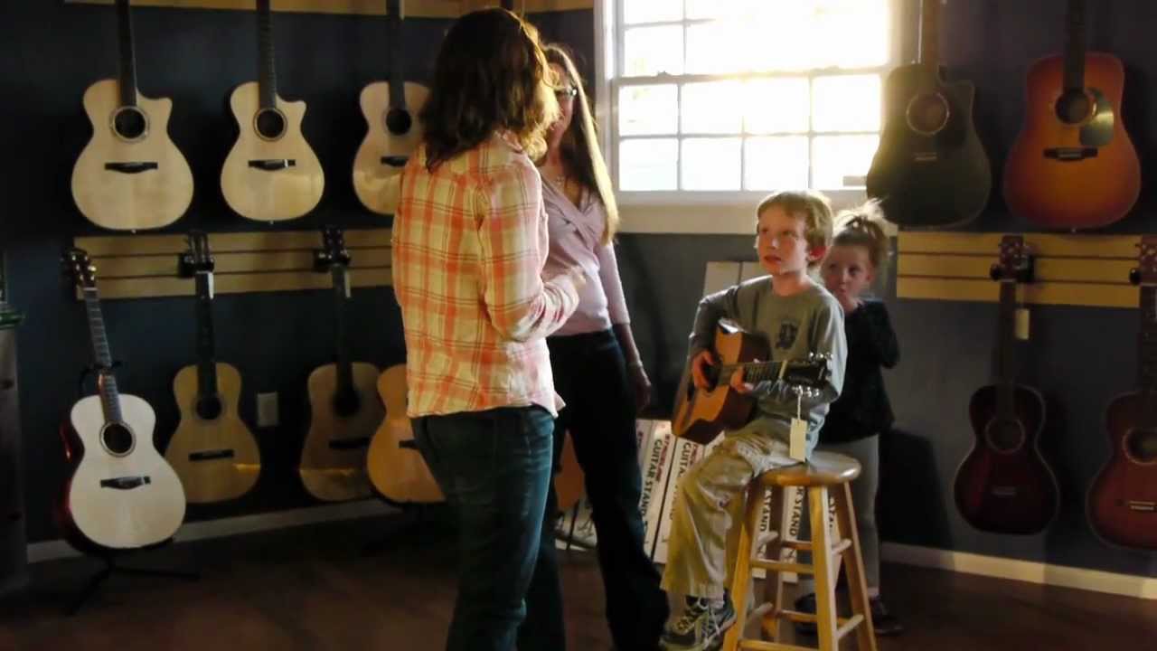 RIFFS ACOUSTIC MUSIC (Store Commercial) La Jolla, San Diego YouTube