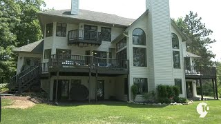 Amazing Northern Michigan Homes: Woodland Feel Near Traverse City