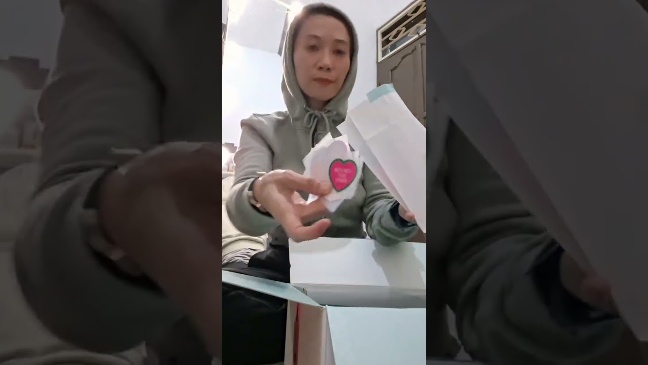 Unboxing Beyond The Vines 