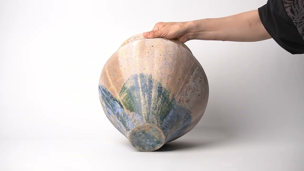 ジャパニーズモダン　陶器花器　ミッドセンチュリー　Japanese modern Tomomi Mizutani Flower Vase - YouTube