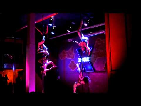 Bad Romance 2011 - Pole Show LA (1/22/11, Los Ange...