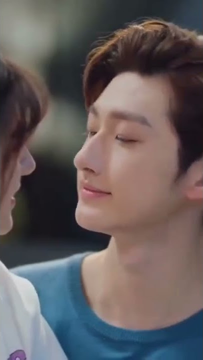 She is so nervous🤣 🤣🙈 Please feel at ease Mr.Ling #shorts #kdrama #cdrama