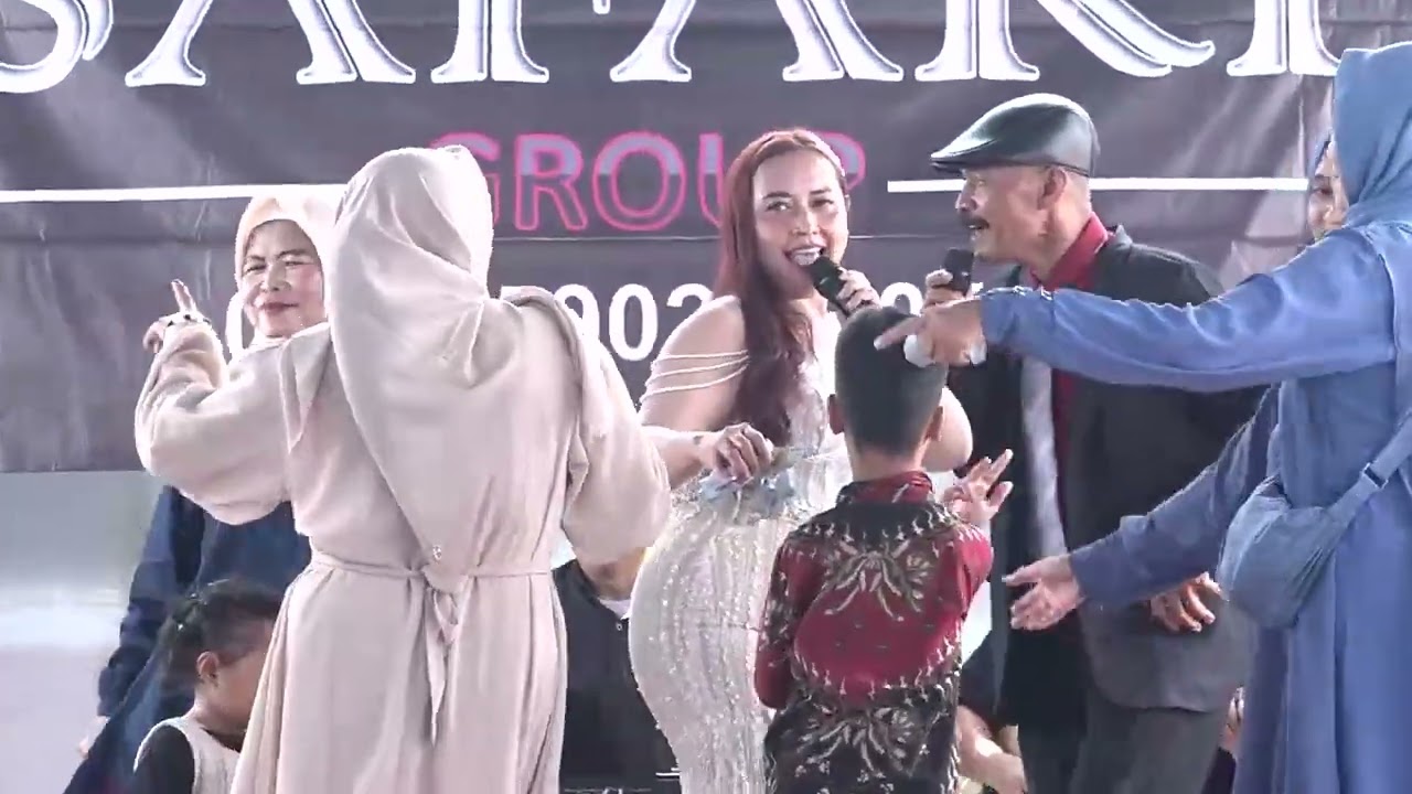 Mojang Karawang lanjut Gerong - SAFARI GROUP