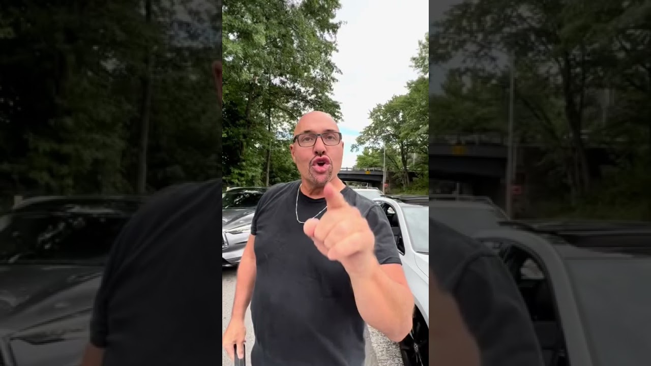 ROAD RAGE LONG ISLAND WHITE MAN SPITS ON MY CAR.