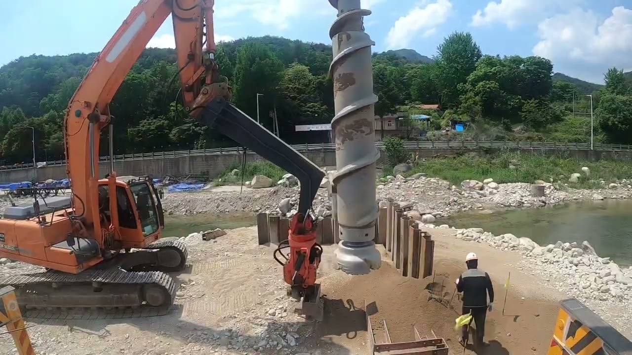 삐야 자리 시트파일 천공