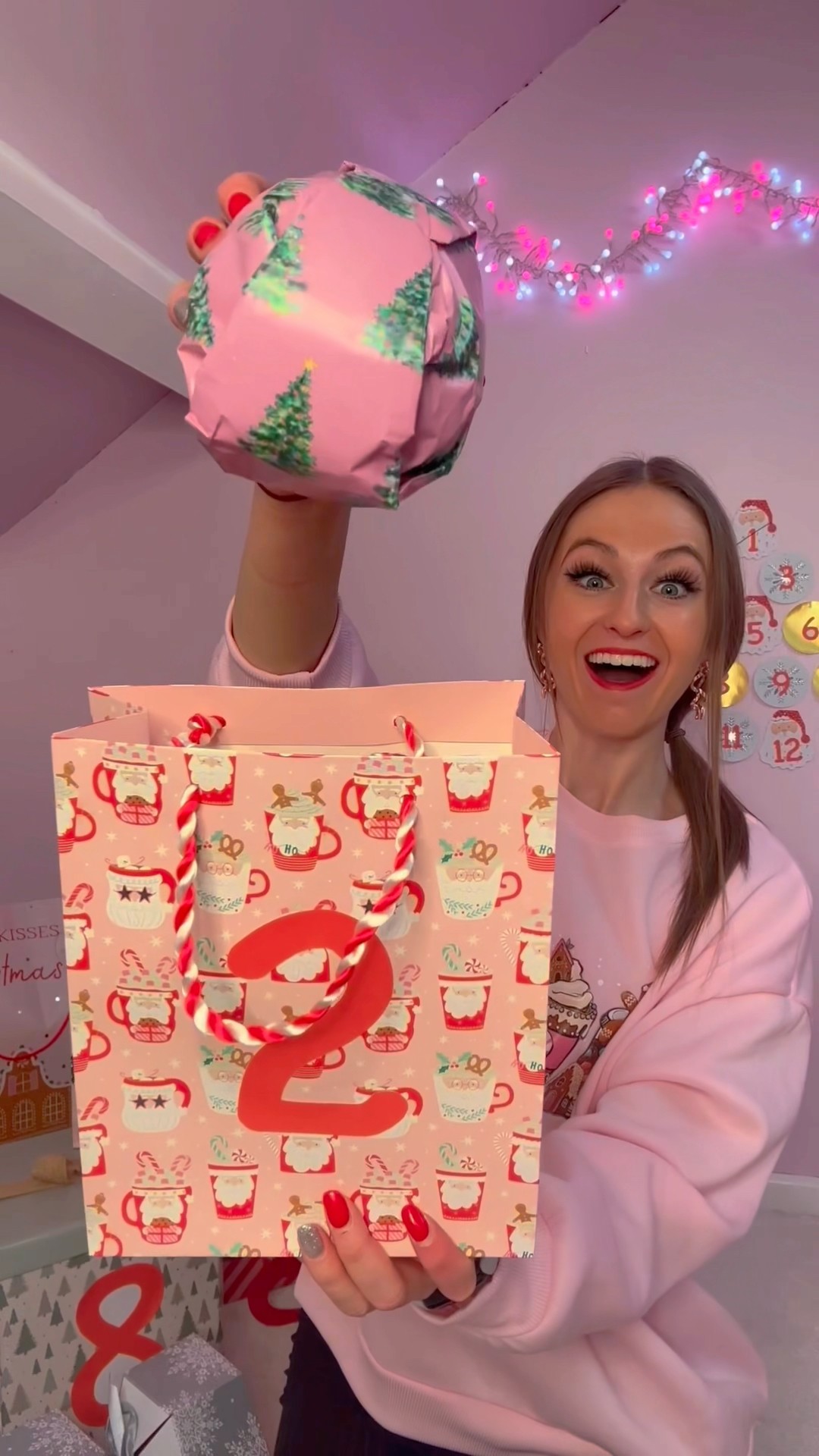 [ASMR] 12 Days of Xmas GIANT MYSTERY ADVENT CALENDAR - DAY 2!?☃️ #Shorts
