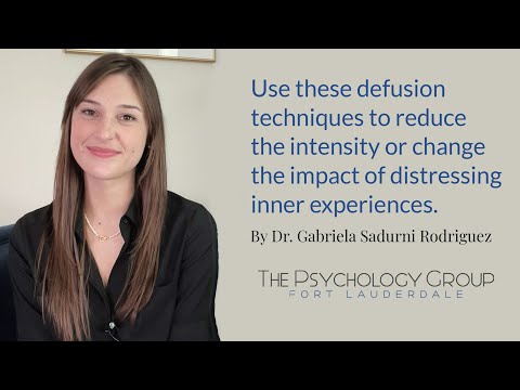 Video: Kā jūs praktizējat kognitīvo defūziju?