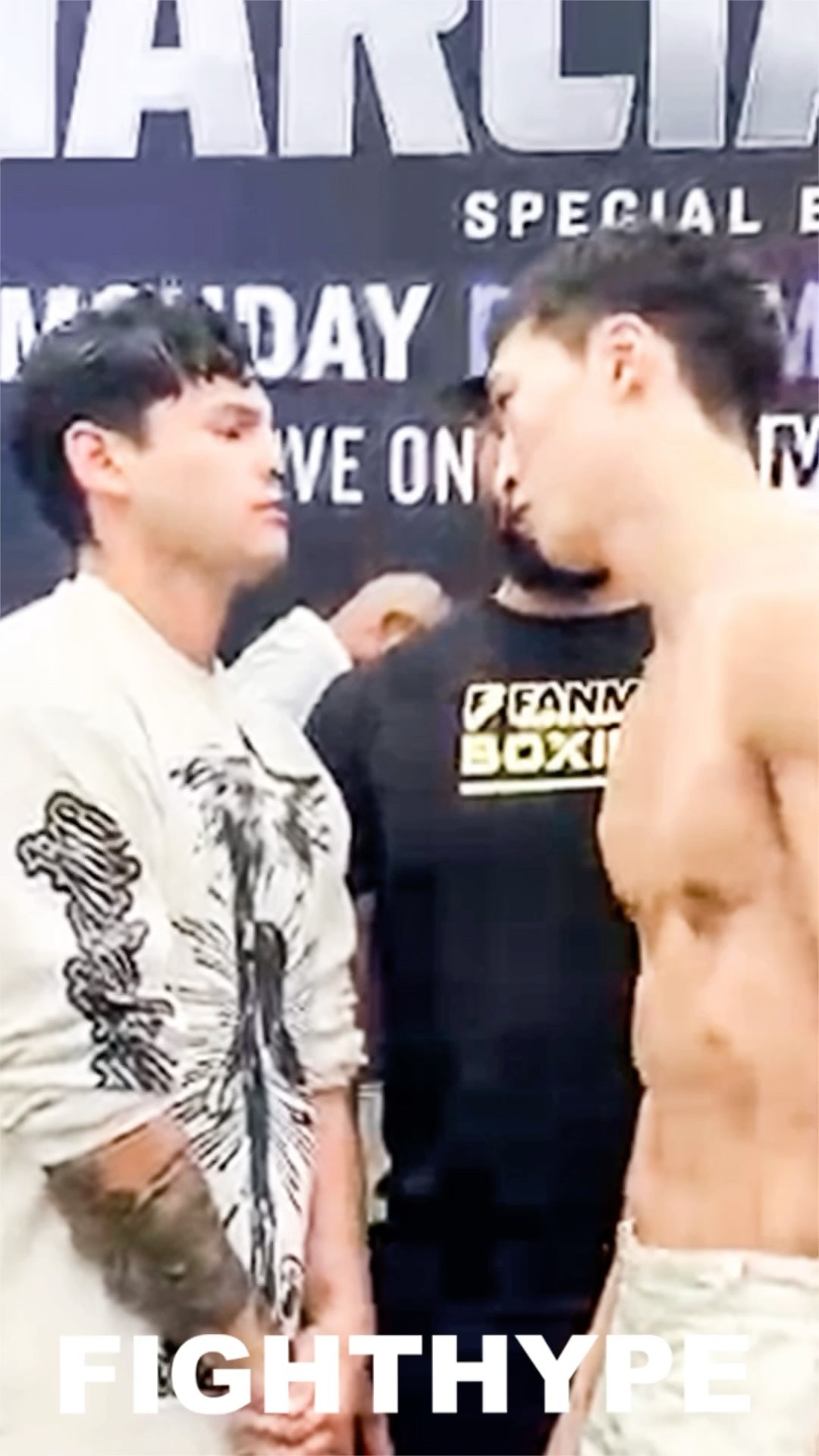 Ryan Garcia TRIES TO PUNK Rukiya Anpo \u0026 MAKES HIM FLINCH during HEADBUTT FACE OFF
